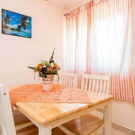 In - Insel Krk 13487 * Silo (Krk)