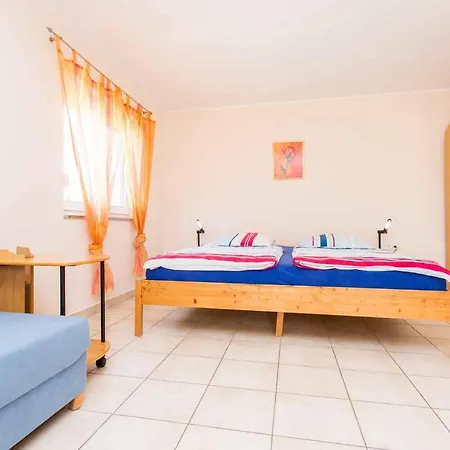 In - Insel Krk 13487 *